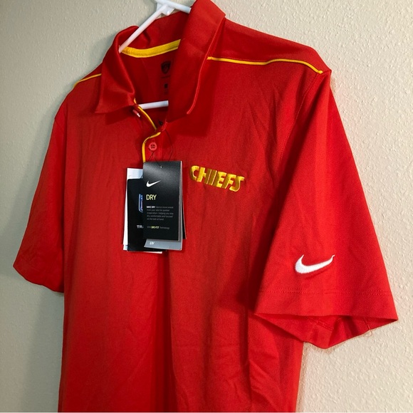 Chiefs Nike Dri Fit Polo Red Men’s Small 2019 Team Apparel NWT - Picture 2 of 7